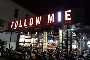 Follow MIE Cafe image