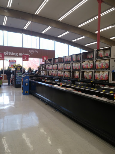 Grocery Store «Grocery Outlet Bargain Market», reviews and photos, 1116 4th St, Santa Rosa, CA 95404, USA