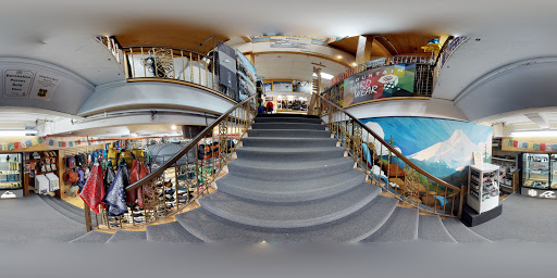 Outdoor Sports Store «U.S. Outdoor», reviews and photos, 219 SW Broadway, Portland, OR 97205, USA