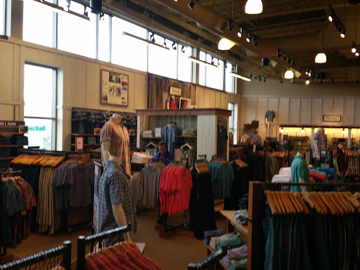 Clothing Store «L.L. Bean», reviews and photos, 1000 Ross Park Mall Dr, Pittsburgh, PA 15237, USA