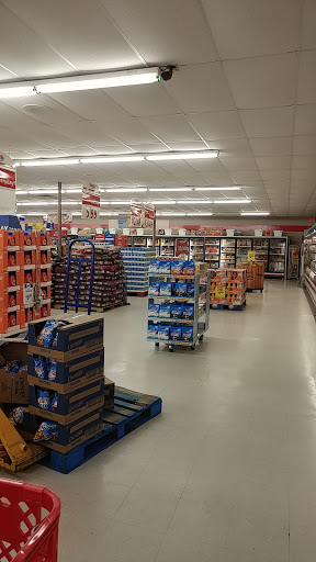 Grocery Store «Save-A-Lot», reviews and photos, 903 E 8th St, Coffeyville, KS 67337, USA