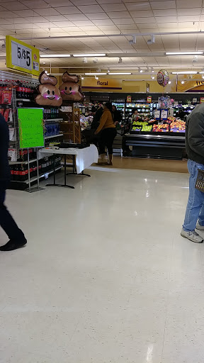 Grocery Store «Stop & Shop», reviews and photos, 420 White Plains Rd, Eastchester, NY 10709, USA