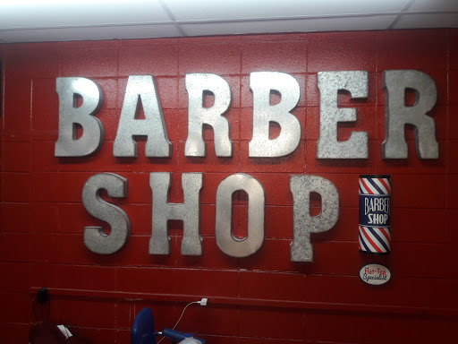 Barber Shop «Exclusive Fades Barbershop», reviews and photos, 207 S Center St, Plano, IL 60545, USA