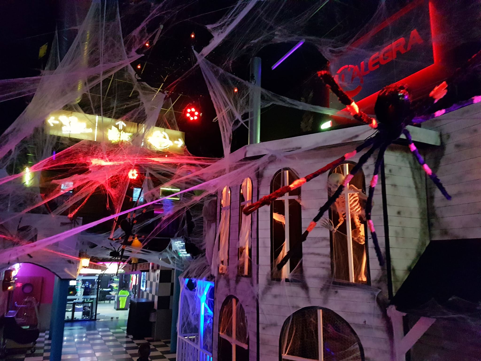 Photo n° 6 de l'avis de Athéna.e fait le 22/10/2017 à 16:59