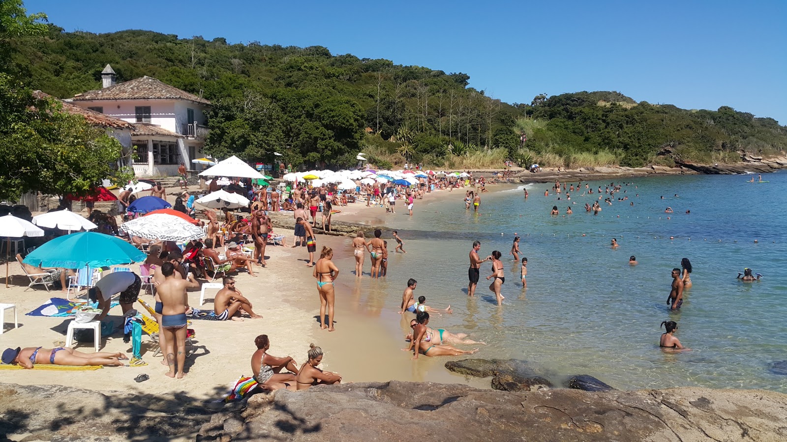 Foto de Praia da Azeda com alto nível de limpeza