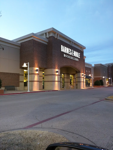 Book Store «Barnes & Noble», reviews and photos, 861 N E Mall Blvd, Hurst, TX 76053, USA