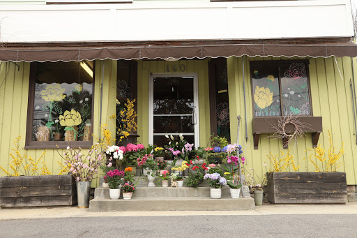 Fleur De Lis, 460 Ocean St, South Portland, ME 04106, USA, 