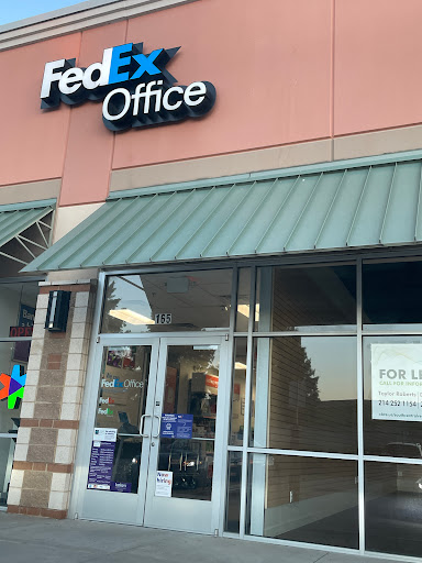 Print Shop «FedEx Office Print & Ship Center», reviews and photos, 4770 TX-121 Suite 160, Lewisville, TX 75056, USA