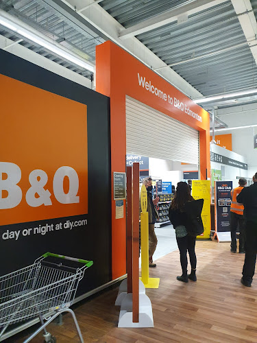 Reviews of B&Q Edmonton (Located in Asda) in London - Hardware store