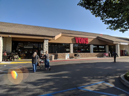 Grocery Store «Vons», reviews and photos, 550 E Baseline Rd, Claremont, CA 91711, USA