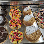 Photo n°2 de l'avis de Emilio.e fait le 07/08/2022 à 09:54 sur le  Caffetteria Pasticceria Bistrot La Fenice à Sirmione