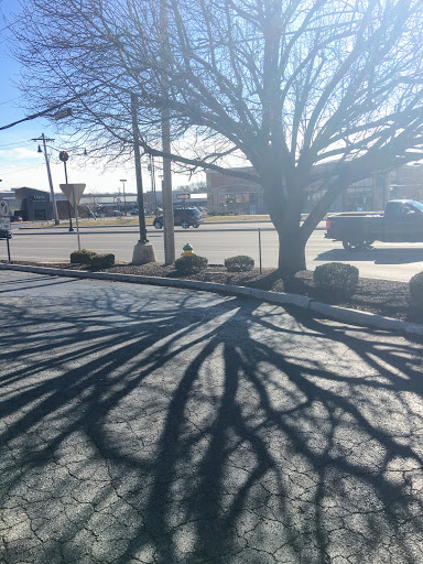 Oil Change Service «Jiffy Lube», reviews and photos, 15849 Manchester Rd, Ellisville, MO 63011, USA