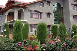 Harwan Resort- 3 star hotels in near dal lake | Best Resorts in srinagar | Luxury Resorts in Srinagar image