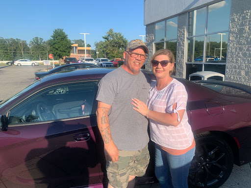 Jeep Dealer «Haley Chrysler Dodge Jeep Ram - Airport», reviews and photos, 5400 S Laburnum Ave, Richmond, VA 23231, USA