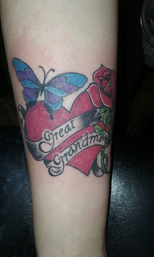 Tattoo Shop «Max Ink Tattoos & Piercing», reviews and photos, 43 Main St, Geneseo, NY 14454, USA