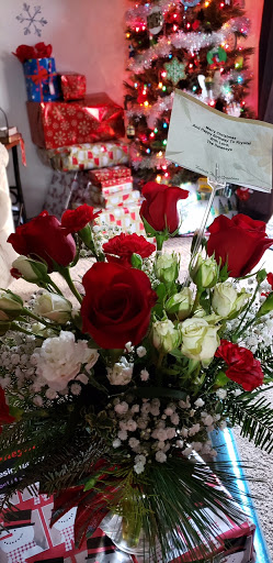 Florist «Batavia Floral Creations & Gifts», reviews and photos, 229 E Main St, Batavia, OH 45103, USA