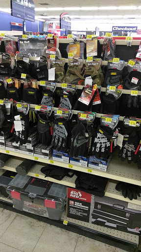 Auto Parts Store «Pep Boys Auto Parts & Service», reviews and photos, 2671 Randolph St, Huntington Park, CA 90255, USA