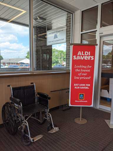 Supermarket «ALDI», reviews and photos, 707 S Wayne Rd, Westland, MI 48186, USA
