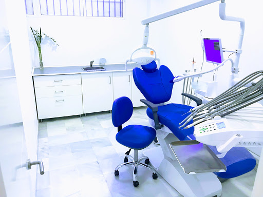 Información y opiniones sobre Prodental Sevilla de Sevilla