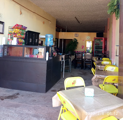 Desayunos y comidas al gusto!! - Iturbide 76, San José, 47190 San Ignacio Cerro Gordo, Jal., Mexico