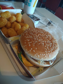 Cheeseburger du Restauration rapide McDonald's à Montélimar - n°8