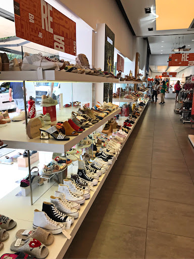 Outlets de zapatos de marca en Málaga