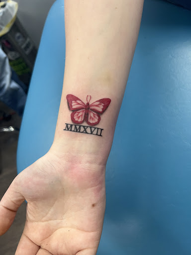 Tattoo Shop «Artistic Body Tattoo», reviews and photos, 467 N Dixie Blvd, Radcliff, KY 40160, USA