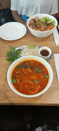 Tom yum du Restaurant vietnamien Pho 168 à Paris - n°10