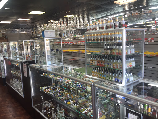 Tobacco Shop «All in 1 Smoke Shop», reviews and photos, 1300 N University Dr, Pembroke Pines, FL 33024, USA