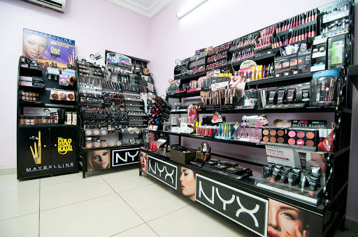 Hartland Beauty Supply( Salon), 72 B Aminu Kano Cres, Wuse 11, Abuja, Nigeria, Lingerie Store, state Nasarawa