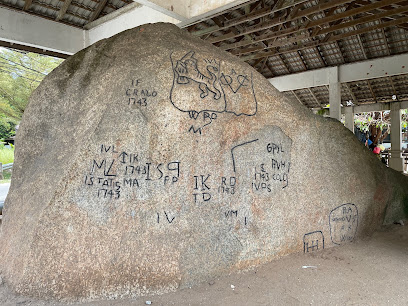 Batu Bersurat ( Pulau Pangkor, Perak )