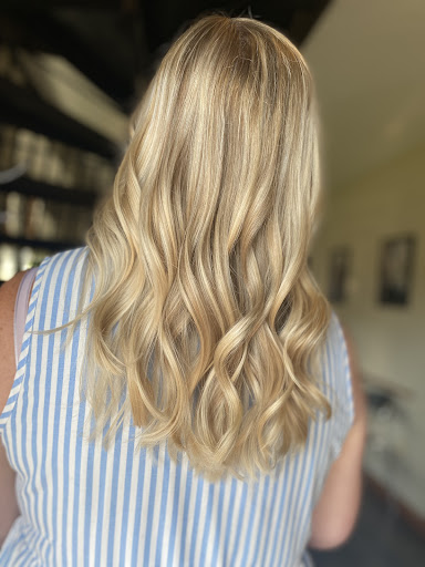 Massage «Statik Hair Studio & Day Spa», reviews and photos, 501 E 3rd St, Sterling, IL 61081, USA