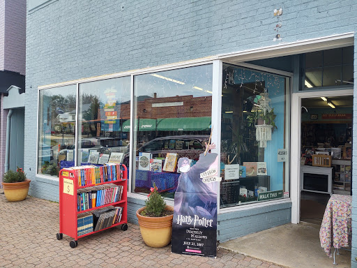 Used Book Store «Fenwick Street Used Books & Music», reviews and photos, 41655 Fenwick St, Leonardtown, MD 20650, USA