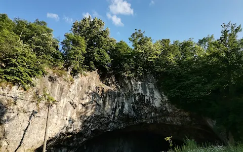 Djevojačka pećina image