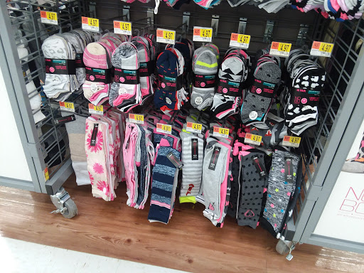 Department Store «Walmart Supercenter», reviews and photos, 275 Walton Dr, Waverly, TN 37185, USA