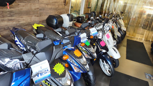 Motorcycle Repair Shop «Fache Motorcycles & Scooters sales-repairs shop», reviews and photos, 2051 NW 27th Ave, Miami, FL 33142, USA