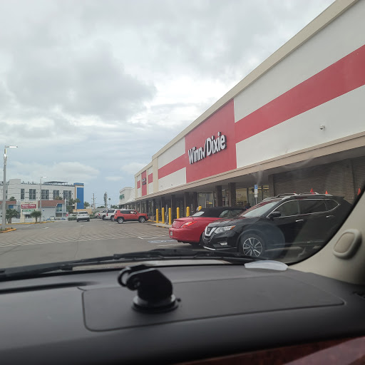 Grocery Store «Winn-Dixie», reviews and photos, 15200 Municipal Dr, Madeira Beach, FL 33708, USA