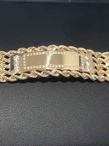 Jewelry Designer «Jerry Lindsey Custom Jewelry», reviews and photos, 625 Bakers Bridge Ave #104, Franklin, TN 37067, USA