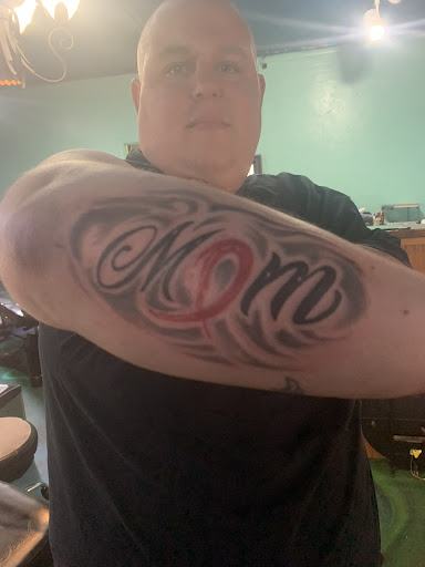 Tattoo Shop «Blue Moon Tattoo Co.», reviews and photos, 567 Eau Gallie Blvd, Melbourne, FL 32935, USA