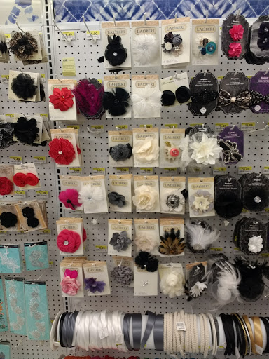 Fabric Store «Jo-Ann Fabrics and Crafts», reviews and photos, 20550 E 13 Mile Rd, Roseville, MI 48066, USA
