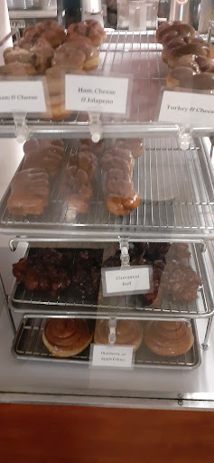 Donut Shop «Golden Donuts», reviews and photos, 8411 Elk Grove Florin Rd, Elk Grove, CA 95624, USA