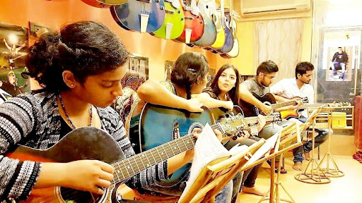 Kiran Roy's Guitar Studio - Guitar classes in Mumbai