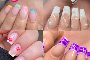 SRH Nails image