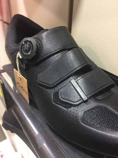 Bicycle Store «Spokes Etc.», reviews and photos, 1545 N Quaker Ln, Alexandria, VA 22302, USA