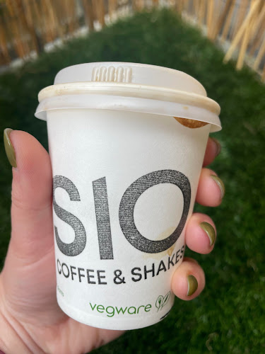 SIO Coffee & Shakes - Coffee shop