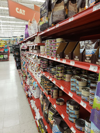 Pet Supply Store «Petco Animal Supplies», reviews and photos, 7 E Desilvio Dr, Nashua, NH 03060, USA