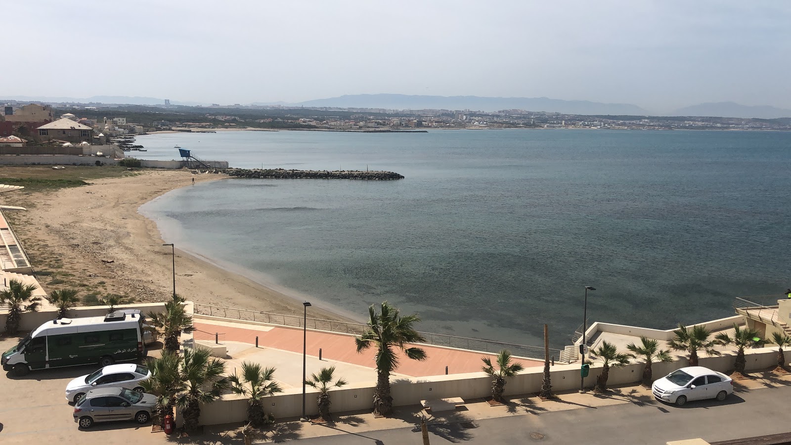 Φωτογραφία του Plage Ouest με μπεζ άμμος επιφάνεια