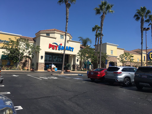 Pet Supply Store «PetSmart», reviews and photos, 730 S Sepulveda Blvd, El Segundo, CA 90245, USA