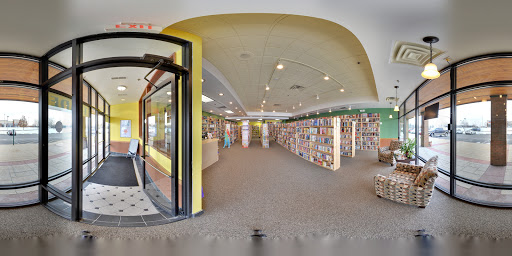 Book Store «Walls of Books», reviews and photos, 7739 Tylers Pl Blvd, West Chester Township, OH 45069, USA
