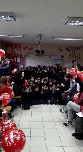 Opiniones de Colegio Polivaelnte Jerusalén Anexo en Lampa - Escuela